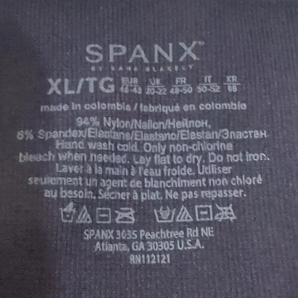 SPANX Shapewear  Black Argyle Patterned Warm Compression Leggings XL RN112121